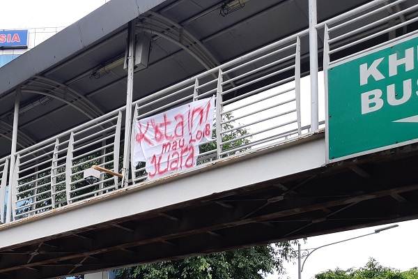 Persija Vs Mitra Kukar: Spanduk ‘Kota Ini Mau Juara’ Bertebaran. Jakmania Menanti Persija Juara