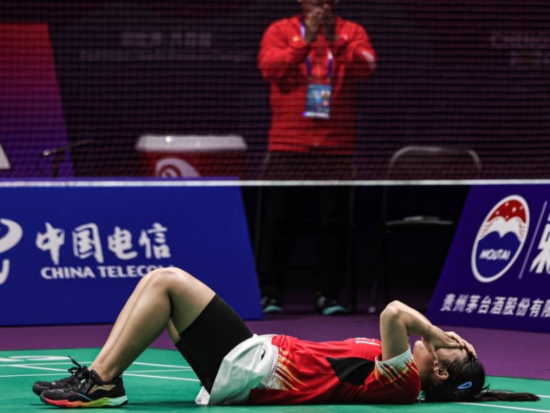 Komang Ayu Cahya Dewi usai memenangkan pertandingan lawan Korsel dan memastikan tiket final Uber Cup 2024 untuk Indonesia. Dok BWF