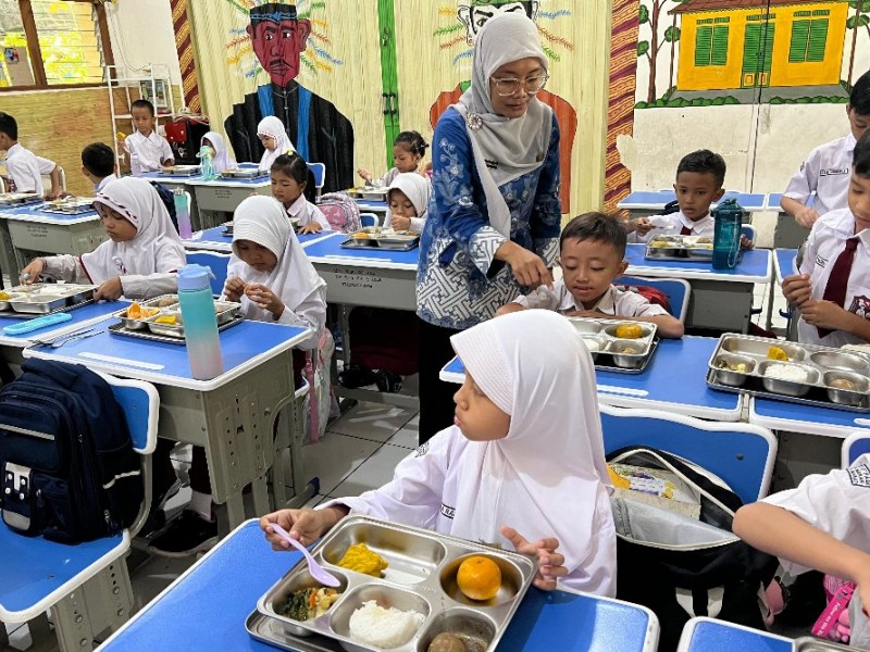 Pro-Kontra Wacana Dana Zakat Biayai Program Makan Bergizi Gratis