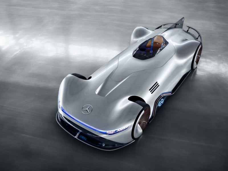 World Première di Monterey, Ini Tampilan Mercedes-Benz Vision EQ Silver Arrow