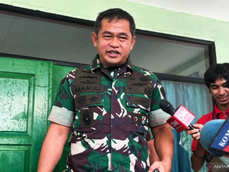 KSAD Jenderal TNI Maruli Simanjuntak saat memberikan keterangan di Kabupaten Bogor, Jawa Barat, Minggu (31/3/2024). (ANTARA/Rio Feisal)