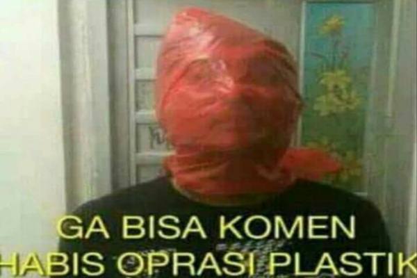 Kocak Kumpulan Meme Operasi Plastik Ratna Sarumpaet