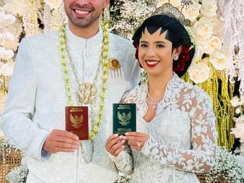 Putri Susi Pudjiastuti, Nadine Kaiser, menikah dengan Geoffrey Alain Gerald