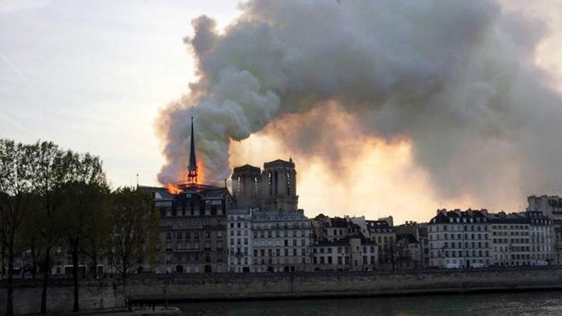 Struktur Utama Katedral Notre-Dame Paris Selamat dari Amukan Api