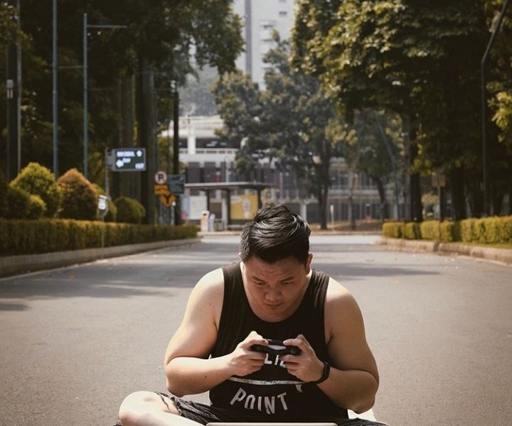 Foto-foto Selfi di Jalanan Jakarta yang Kosong Melompong Saat Lebaran