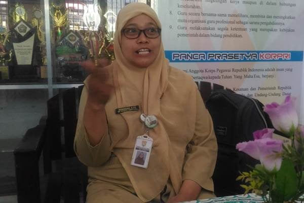 Mengubah Sekolah di Bawah Karet Menjadi Sekolah Menyenangkan