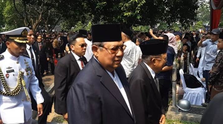 SBY, JK, Megawati Datang Beriringan Hadiri Pemakaman B.J. Habibie