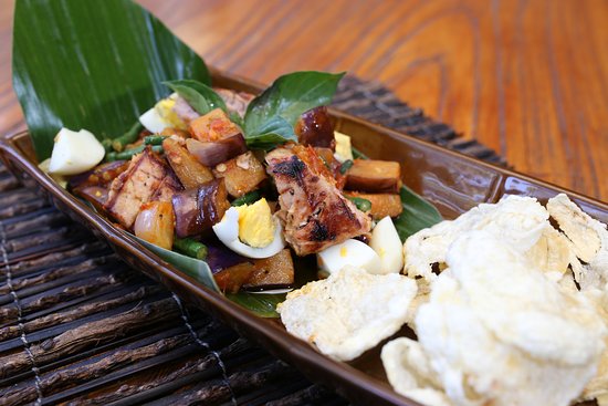 6 Makanan Khas Kalimantan Timur yang Paling Direkomendasikan