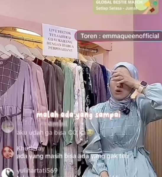 Mila menangis di live TikTok terakhirnya