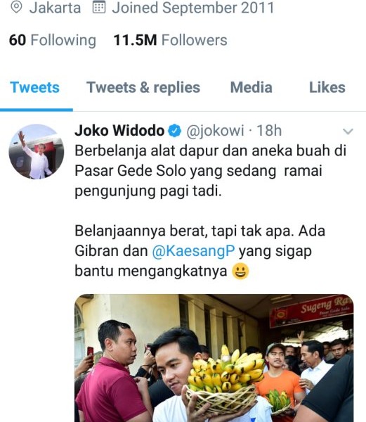 Belanja di Pasar Gede Solo, Presiden Jokowi Punya Tukang Angkat Belanjaannya