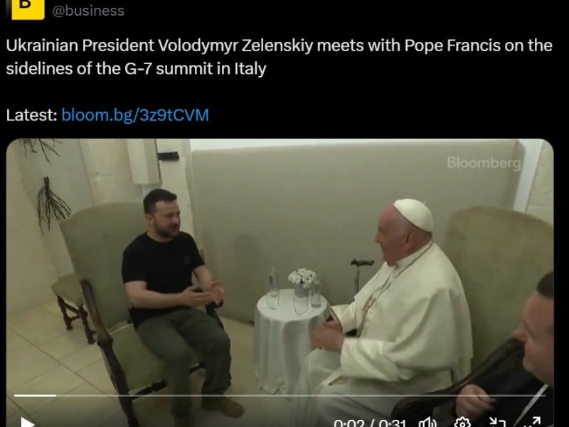 Presiden Ukraina Zelensky Bertemu dengan Paus Fransiskus di Sela KTT G7 Italia