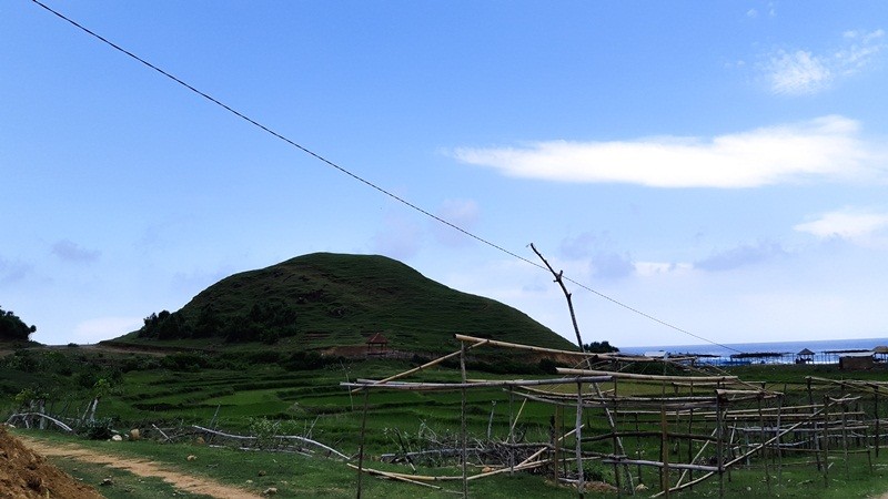 Pantai Seger Lombok Bikin Deg-degan