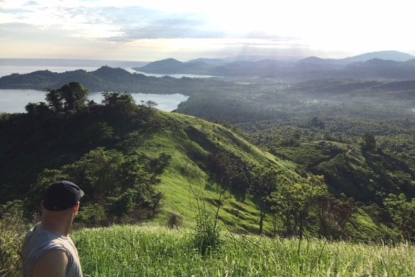 WISATA MANADO: Simore Peak Sajikan Pemandangan Gunung dan Laut