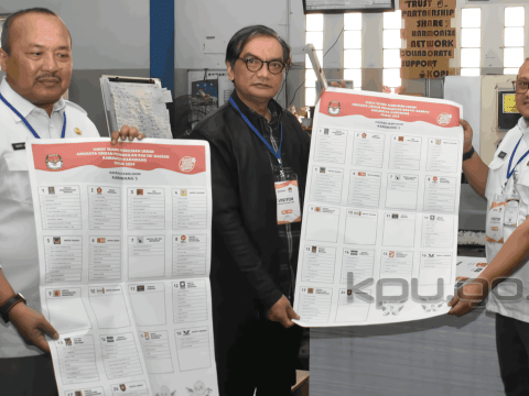 Ilustrasi - surat suara yang disiapkan KPU untuk pemilu.