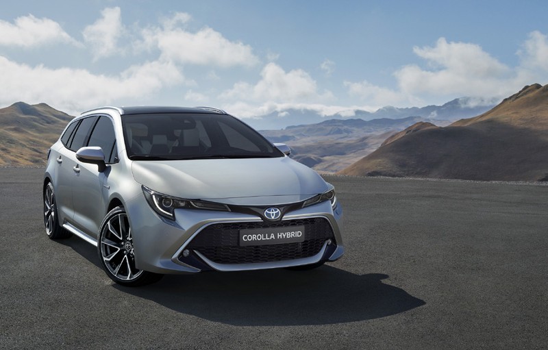 Toyota Corolla Touring Sports : Refleksi Fokus Strategi Hibrida