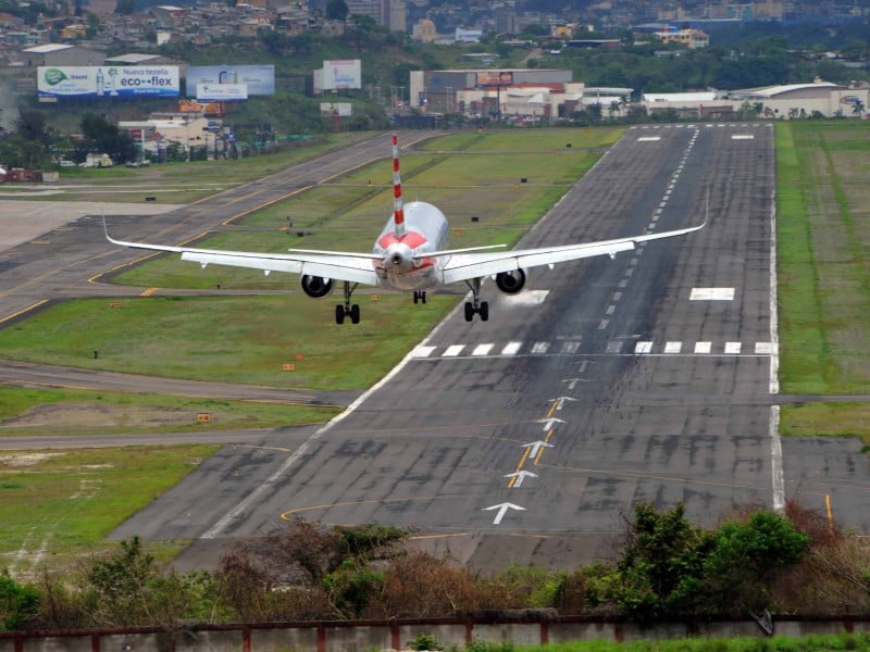 Ini 6 Bandara Paling Menakutkan di Seluruh Dunia, Berani Mengunjunginya?