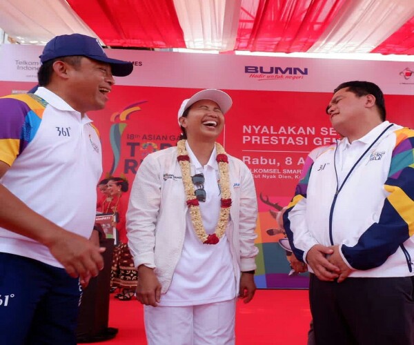 Ikut Torch Relay, Menteri Rini Apresiasi Dukungan BUMN Sukseskan Asian Games 2018