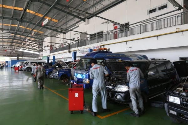 Tim Jelajah Infrastruktur Sumatra 2019 Sambangi Dealer Isuzu