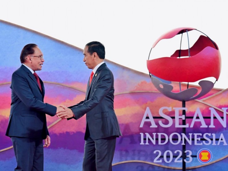 Foto-foto Jokowi Sambut Para Pemimpin Negara di KTT Asean 2023 Labuan Bajo