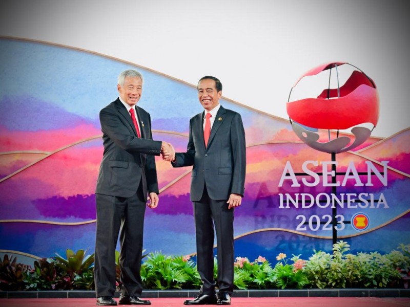 Foto-foto Jokowi Sambut Para Pemimpin Negara di KTT Asean 2023 Labuan Bajo