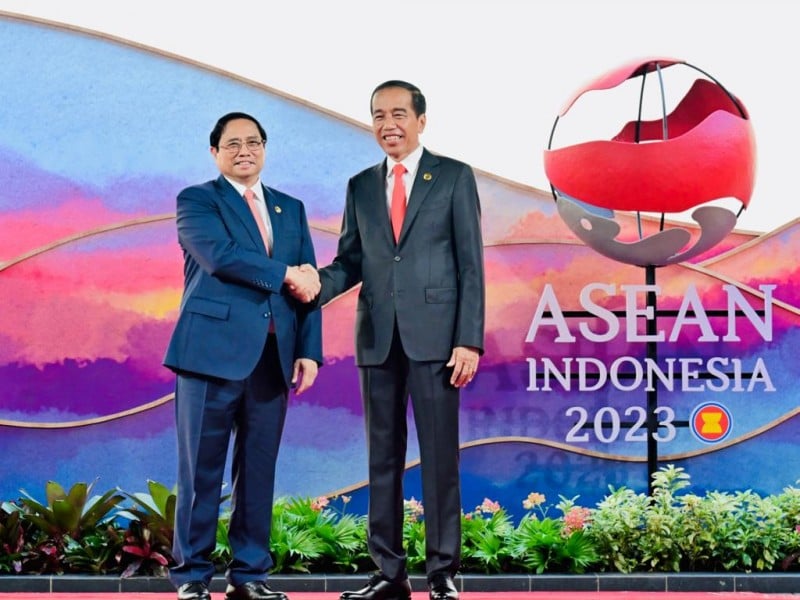 Foto-foto Jokowi Sambut Para Pemimpin Negara di KTT Asean 2023 Labuan Bajo