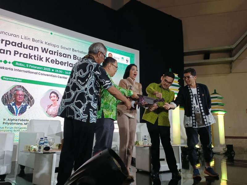 Lilin Batik Sawit, FKBL dan WWF Satukan Kecantikan dan Keberlanjutan