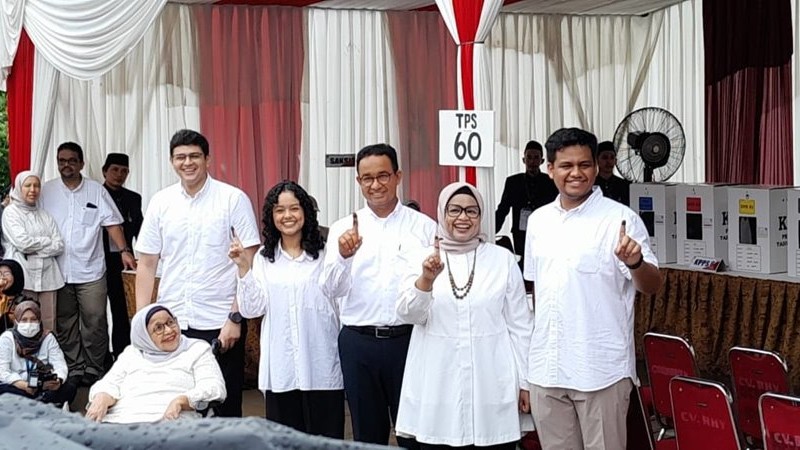 Foto-foto Tiga Gaya Capres, Anies, Prabowo, Ganjar Saat Pencoblosan Pilpres 2024