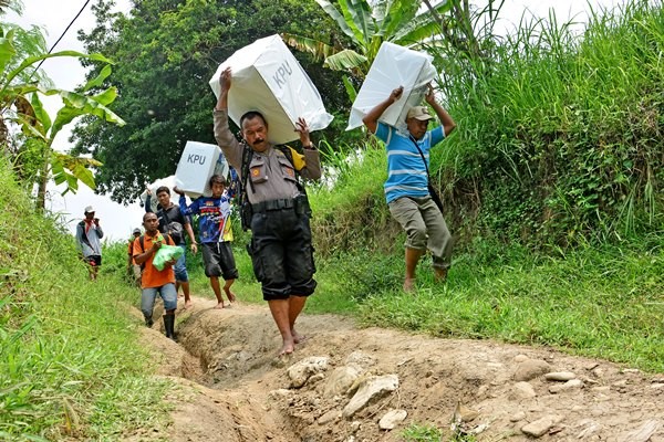 Menko Polhukam: Petugas Pemilu Meninggal Dunia Mencapai 139 Orang