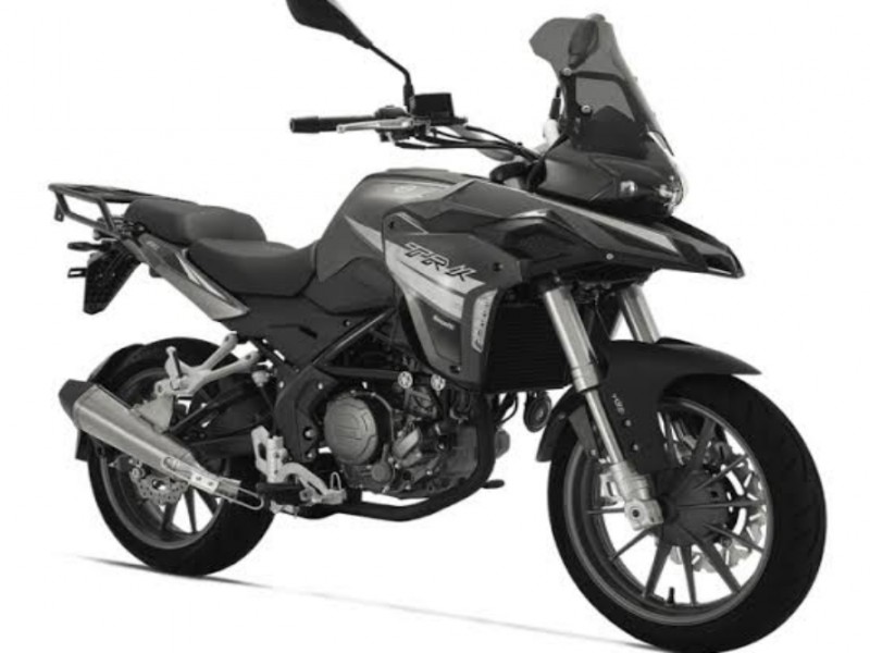 Rekomendasi 5 Motor Touring 250cc, Harga Mulai Rp50 Jutaan!