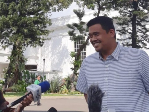 Bobby Nasution menjawab pertanyaan awak media/Dok