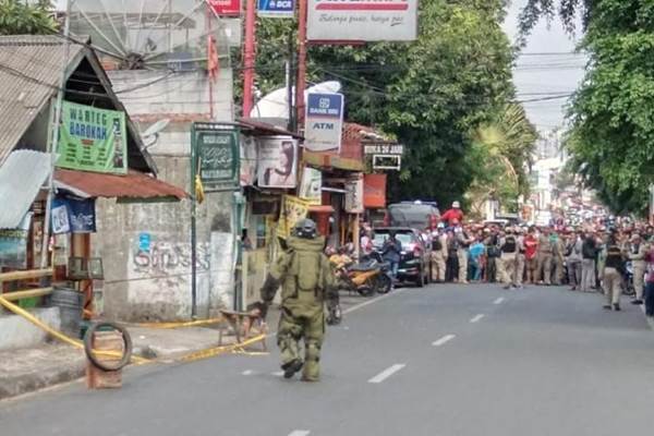 Koper Diduga Berisi Bom Diamankan dari Jalan Otista III, Jatinegara, Jakarta Timur