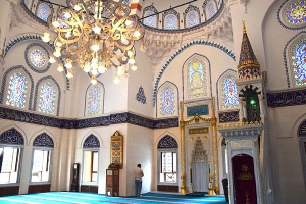 Indahnya Masjid Camii Tokyo, Tempat Nikah Syahrini dan Reino Barack