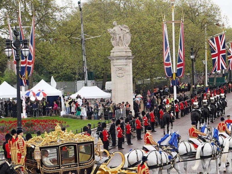 Foto-foto Penobatan Raja Charles III, Mewah dan Sakral!