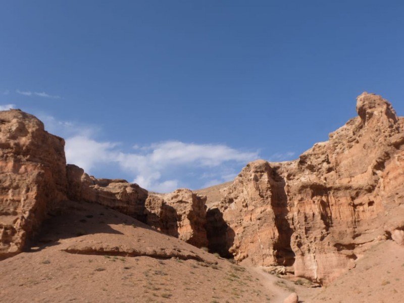 Petualangan di Charyn Canyon, Ngarai Berusia 3 Juta Tahun di Kazakhstan