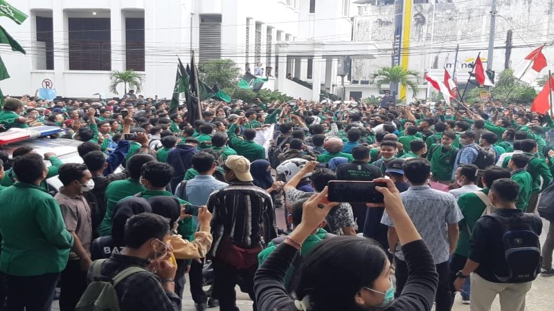 Kumpulan Foto Demonstrasi di Sejumlah Wilayah di Indonesia