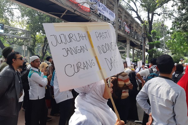 Moeldoko Sebut Polri ‘Mencium’ Indikasi Teroris Susupi Demo 27 Juni