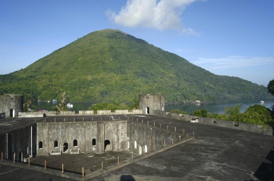 gunung berapi banda