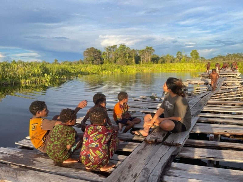 Kisah Guru Diana Merajut Asa di Pelosok Papua