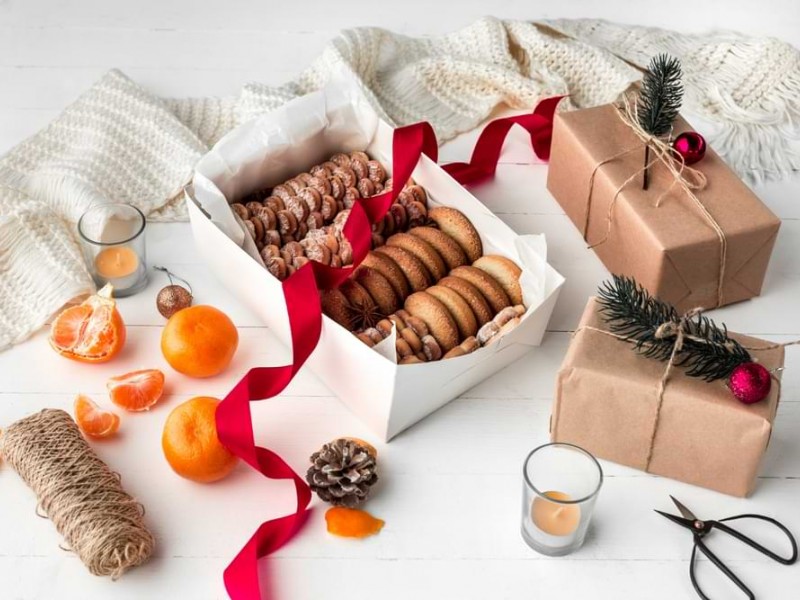 Hamper natal aneka cookies - Freepik