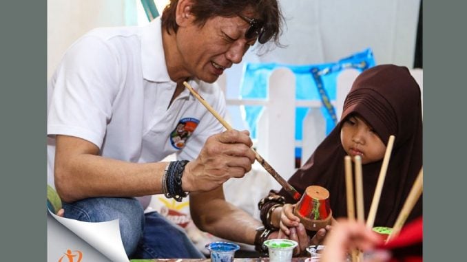 Mendiang Taipan Handojo Santosa, Bawa Japfa ke Singapura Sebelum Berpulang