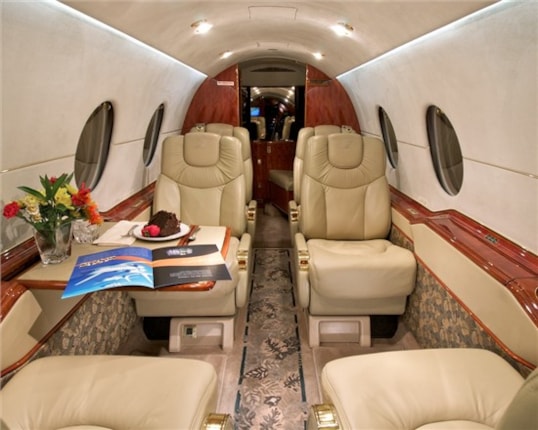 Raffi Ahmad Jual Pesawat Jet Hawker 400Xp Seharga Rp39,48 Miliar, Ini Spesifikasinya