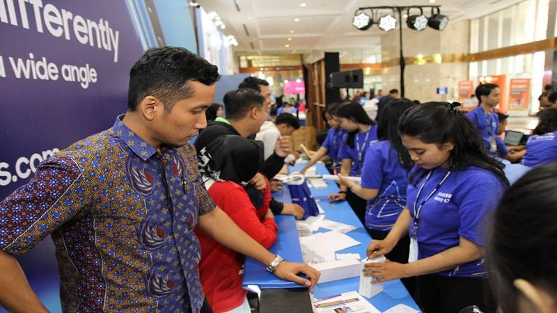 Cara Bank Menjaring Nasabah Lewat Iming-Iming Hadiah di Akhir Tahun