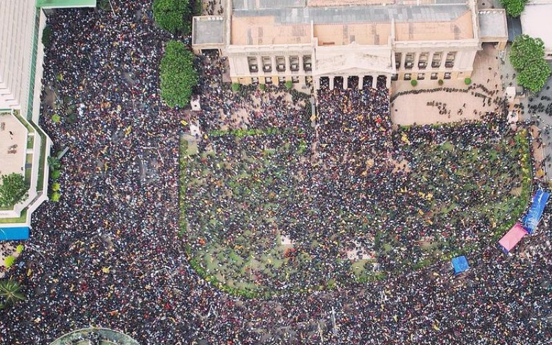 istana sri lanka diduki oleh masyarakat