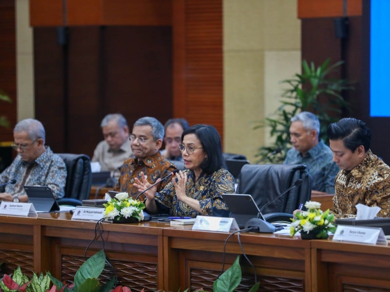 PREMIUM NOTES: Chandra Asri (TPIA) Incar Asean, Sinyal Pelemahan Ekonomi, hingga 3T Terancam Blankspot