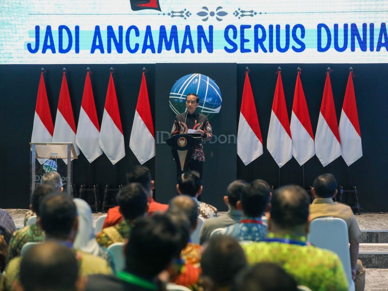 Presiden Joko Widodo memberikan arahan sebelum peluncuran Bursa Karbon Indonesia (IDX Carbon) di Bursa Efek Indonesia, Jakarta, Selasa (26/9/2023). - Bisnis/Himawan L Nugraha
