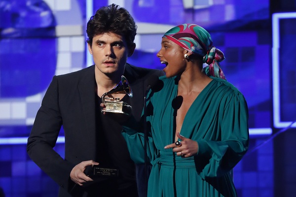 Alicia Keys Sukses Jadi Host Grammy Awards, Ini Momen Terbaiknya