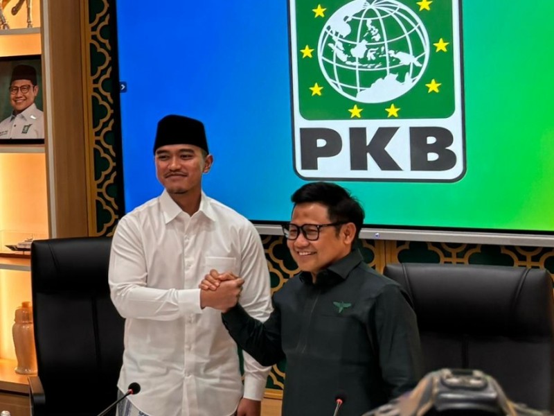 Ketua Umum Partai Solidaritas Indonesia (PSI) Kaesang Pangarep bersama dengan Ketua Umum PKB Muhaimin Iskandar di DPP Partai Kebangkitan Bangsa (PKB) pada Selasa (6/8/2024). JIBI/Jessica Gabriela Soehandoko