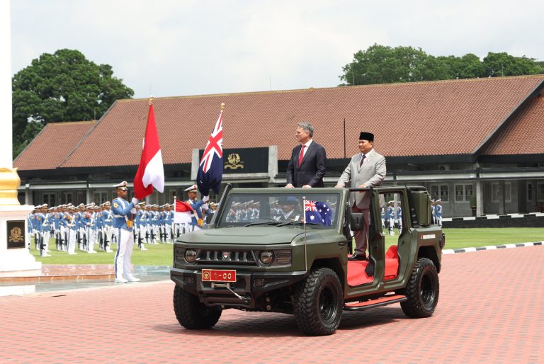 Menteri Pertahanan (Menhan) RI Prabowo Subianto dan Menhan Australia Richard Marles di Akademi Militer (Akmil), Magelang, Jawa Tengah, Kamis (29/8/2024). Dok Kemhan RI 