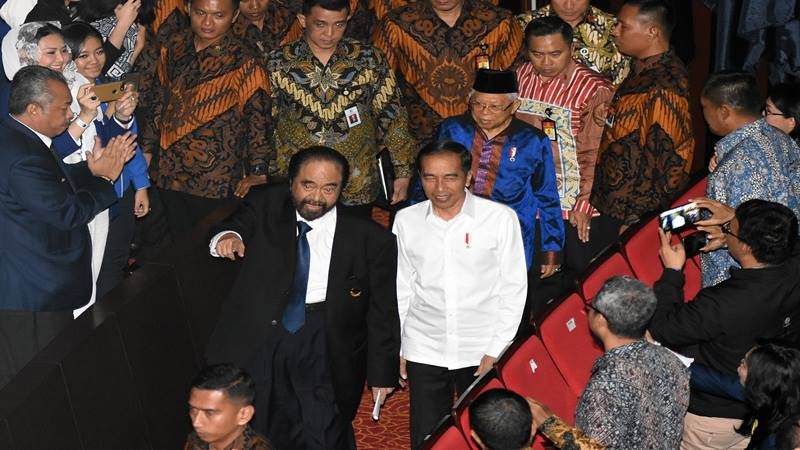 Rangkulan Surya Paloh dan Sohibul Iman Bikin Jokowi Cemburu