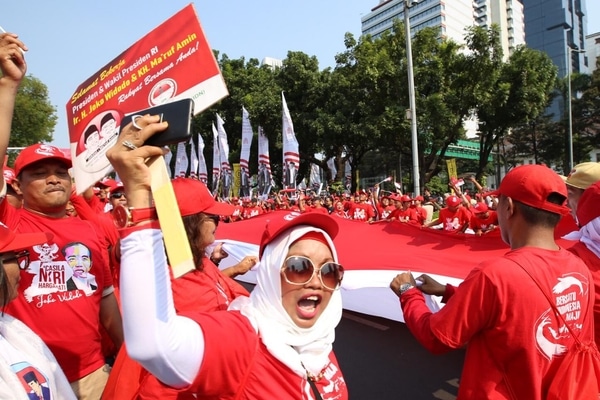 Foto Suasana Meriah dan Sarat Pesan Pawai Pelantikan Jokowi-Ma'ruf